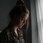 woman-bleeding-pregnancy2160