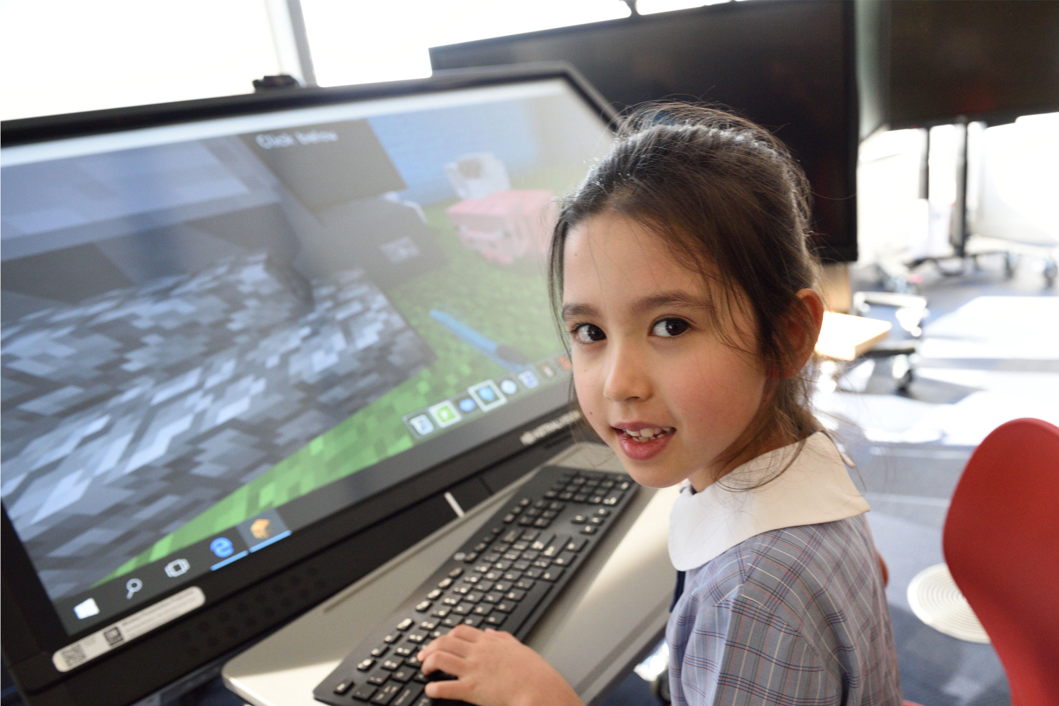 STEM-4tl-child-large-screen2160