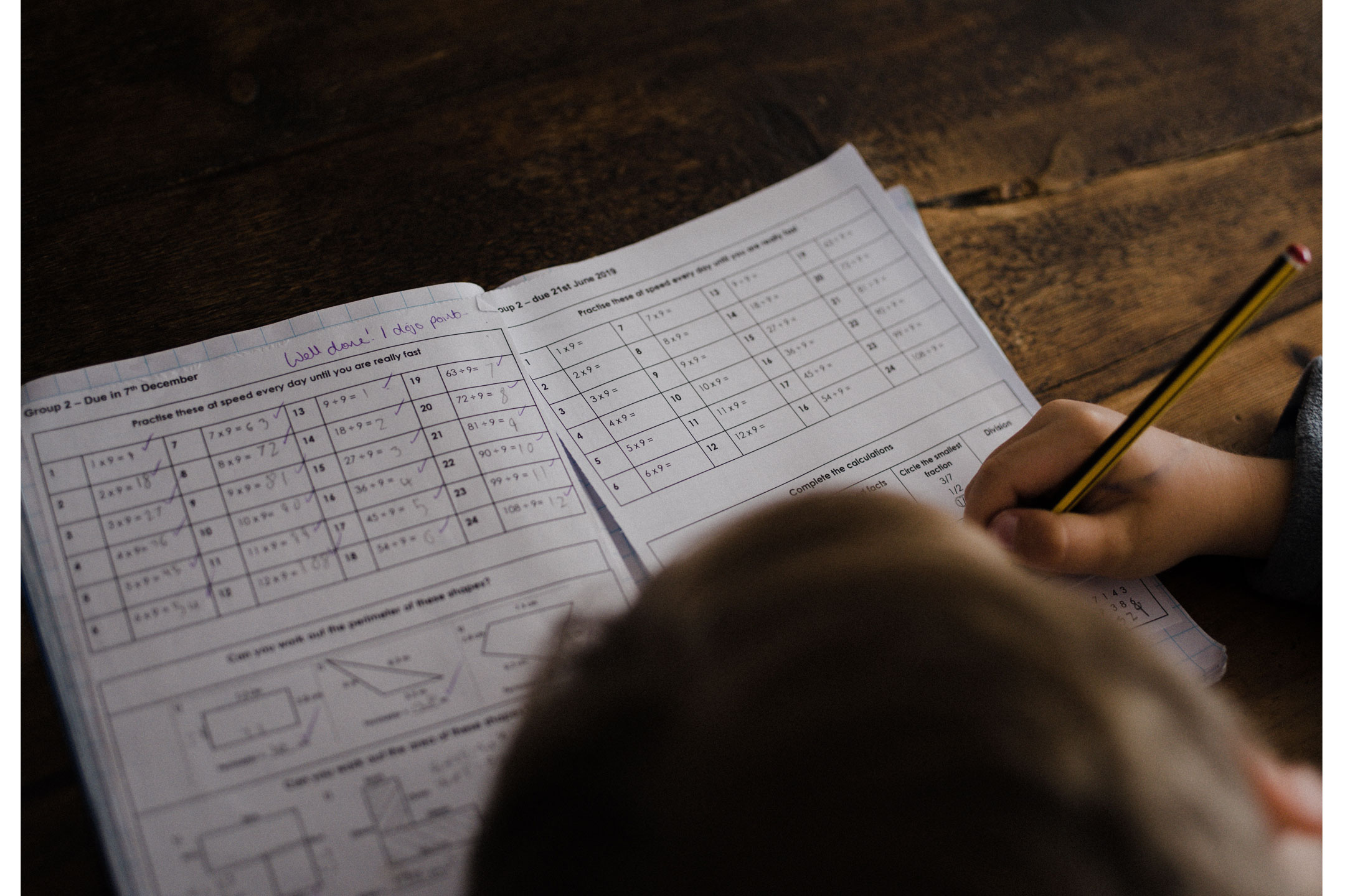 boy-homework2160