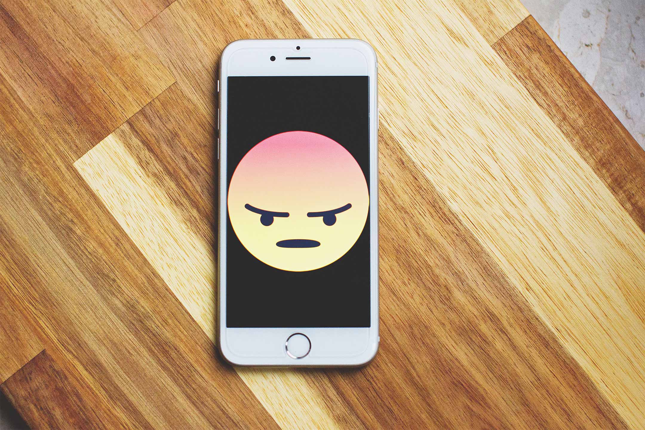 iphone-angry-emoji2160