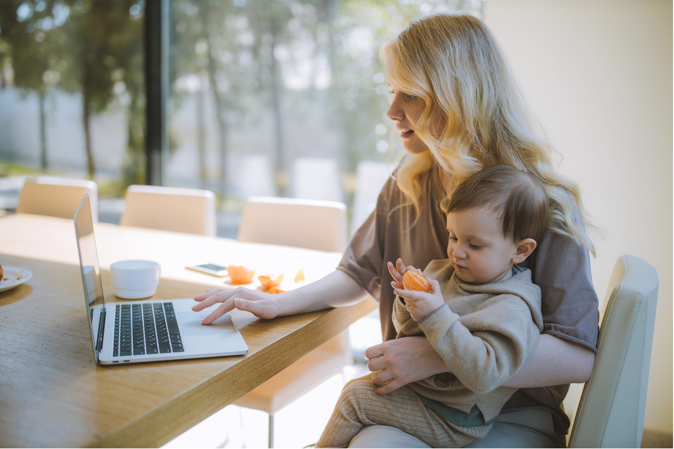 women-working-home-toddler-tangerine2160