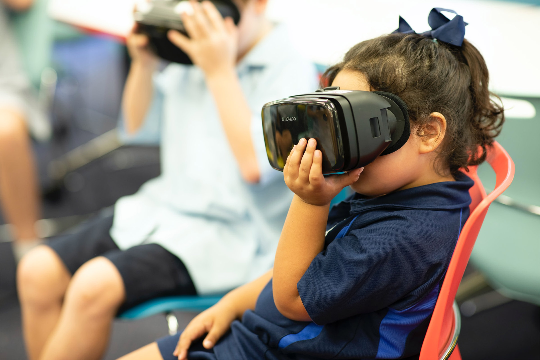 school-child-STEM-Virtual-Reality2160