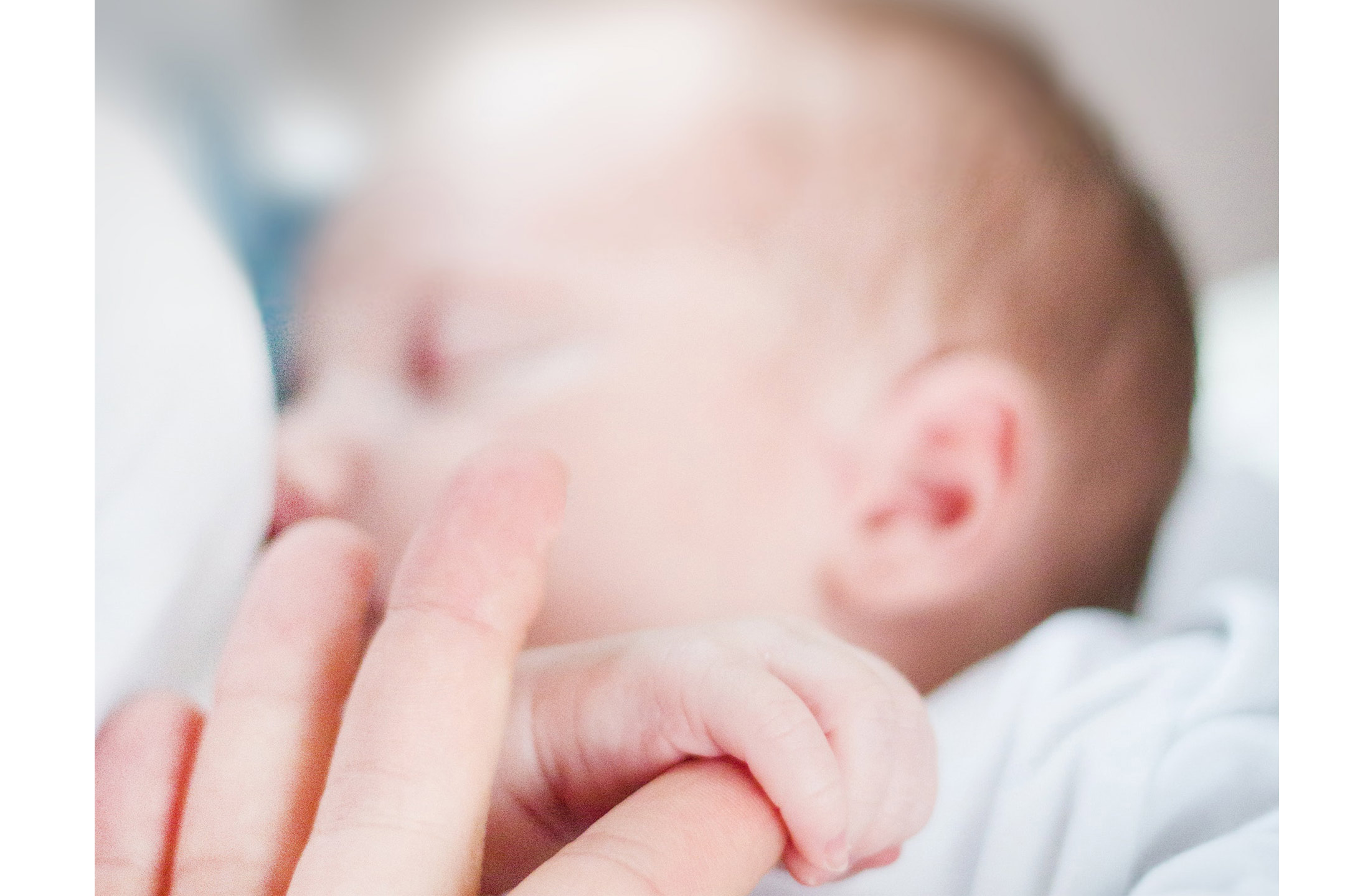 breastfeeding-baby-crop2160