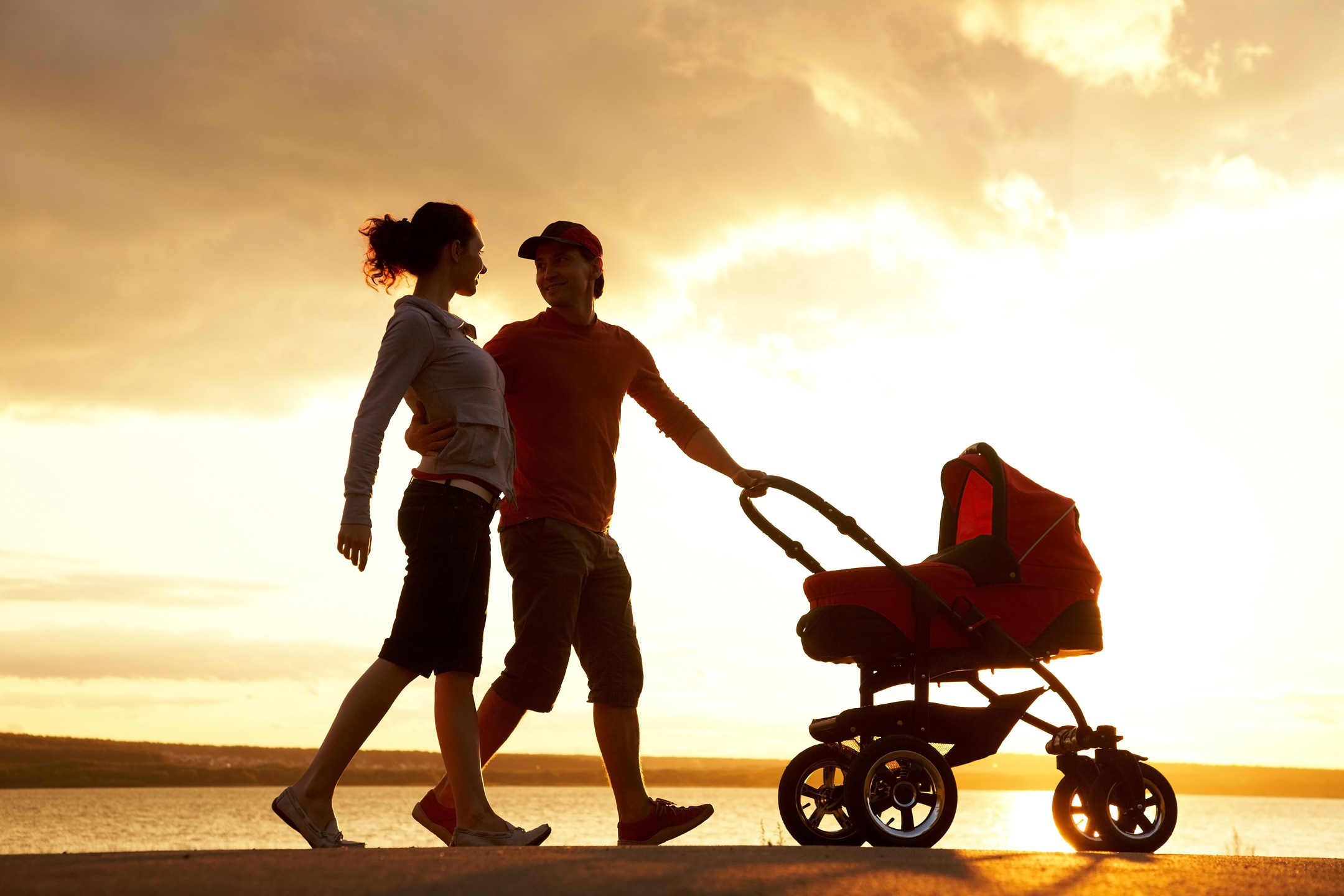 couple-with-pram-sunset2160