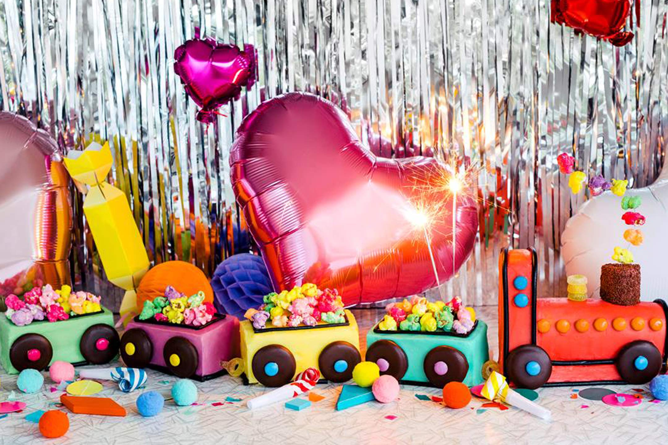 Train-Cake-for-cover-of-New-AWW-cake-book