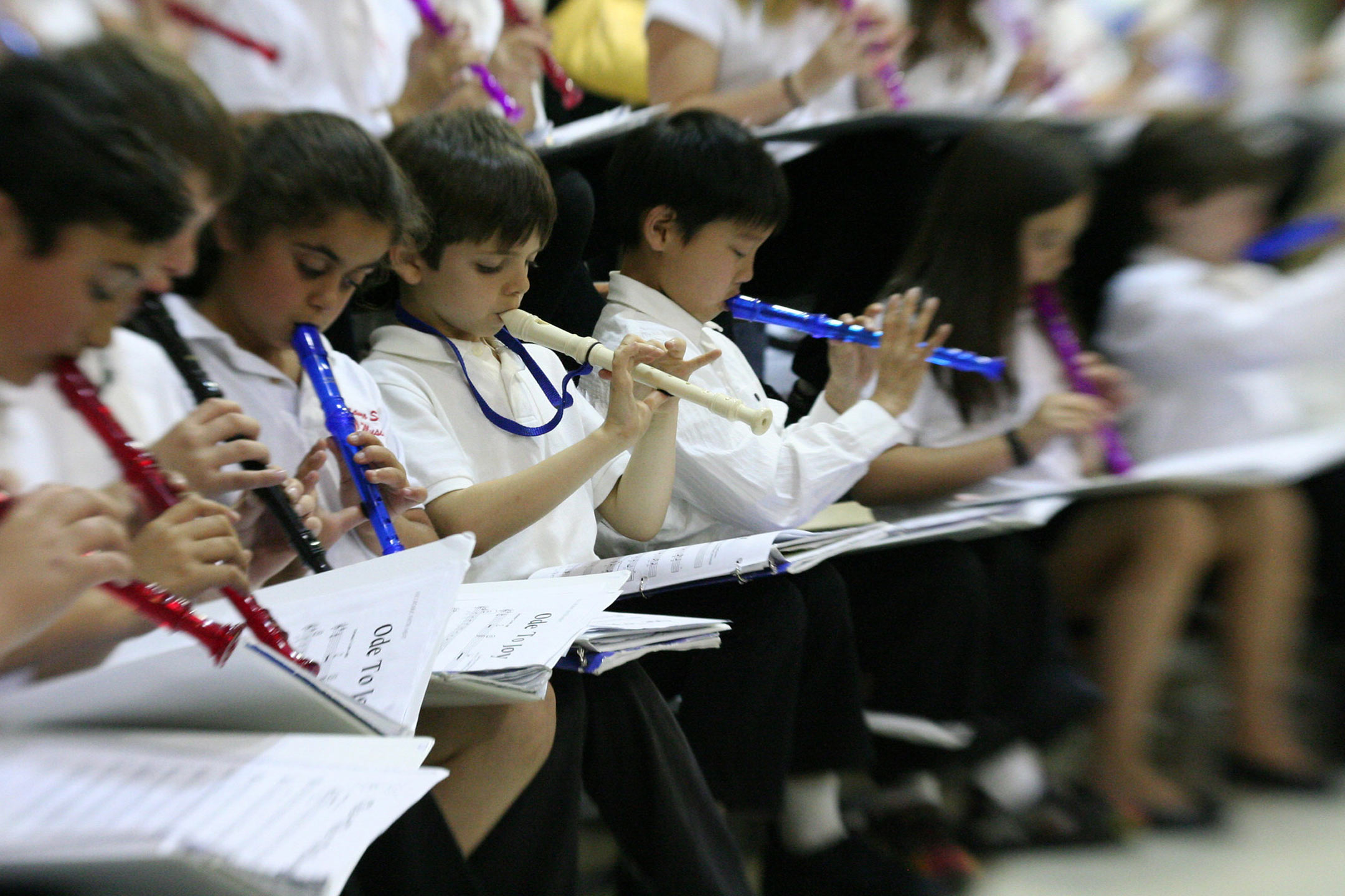 children-playing-recorders2160