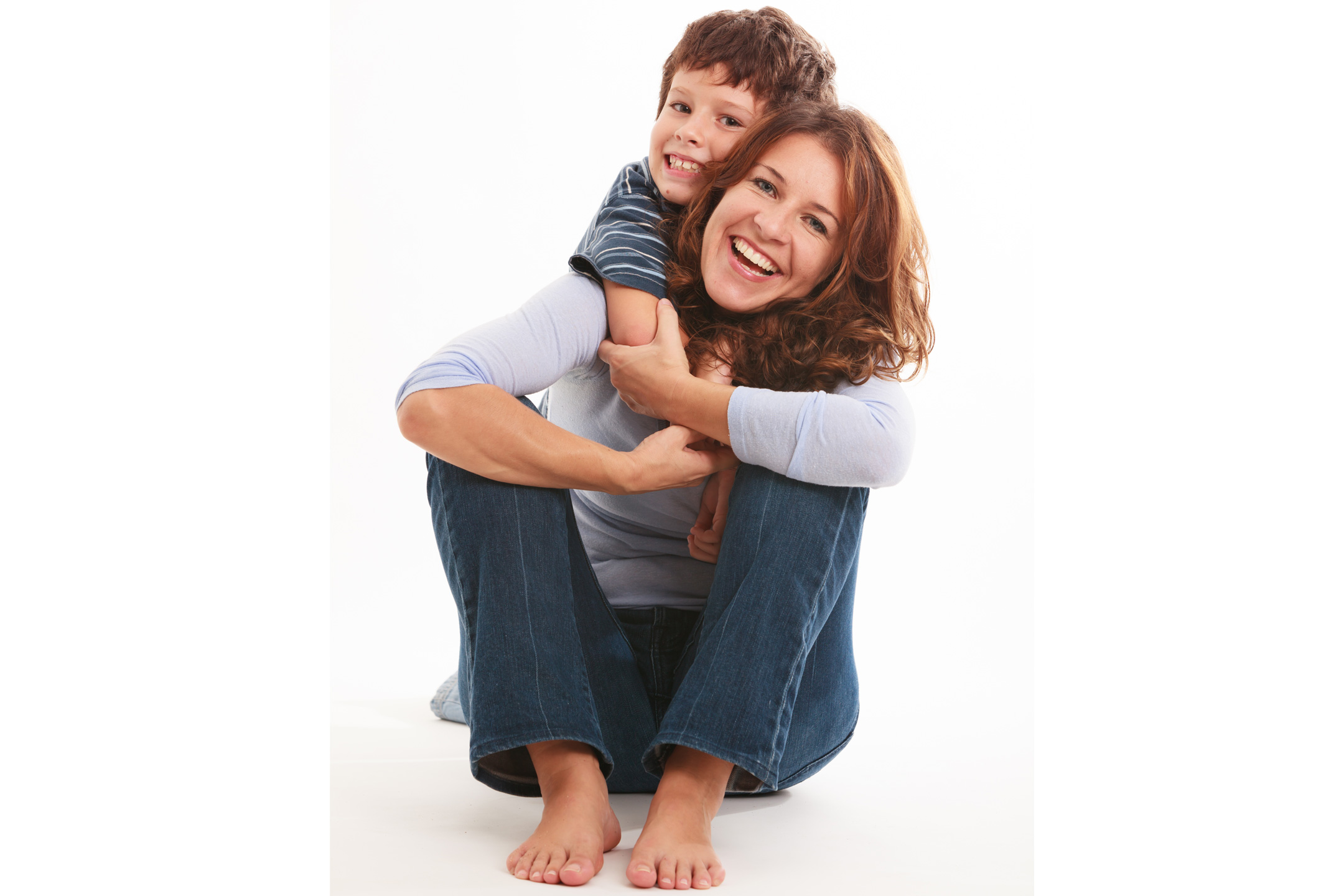 son-hugging-mother2160