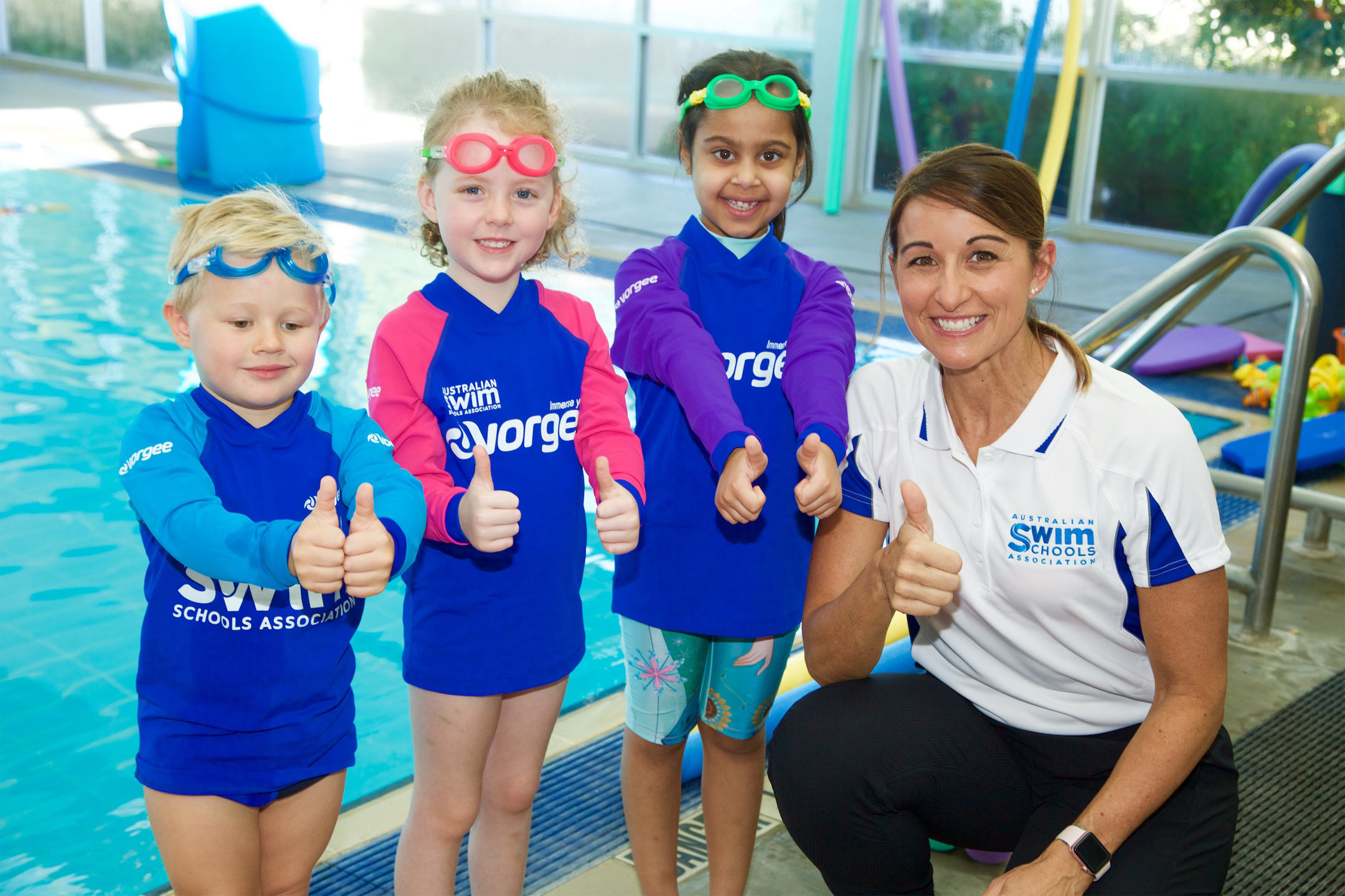 thumbs-up-swimming-kids-ASSA2160